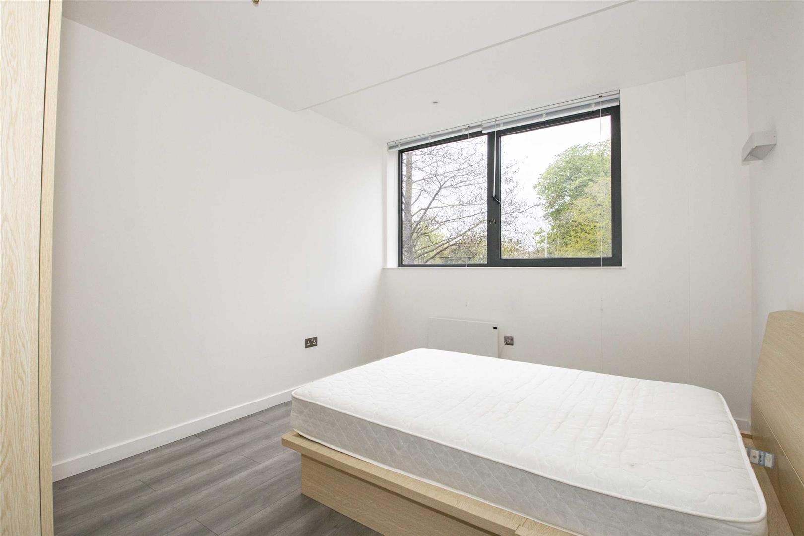 2 Foxhunter Drive, Linford Wood, Milton Keynes